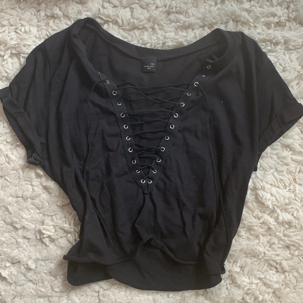 the classic tie up top